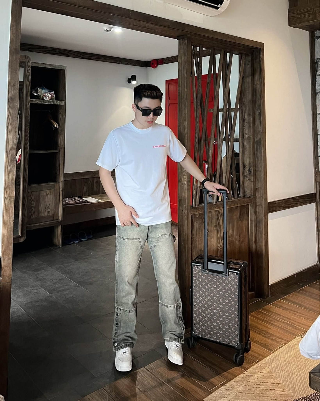 เสื้อยืด 001