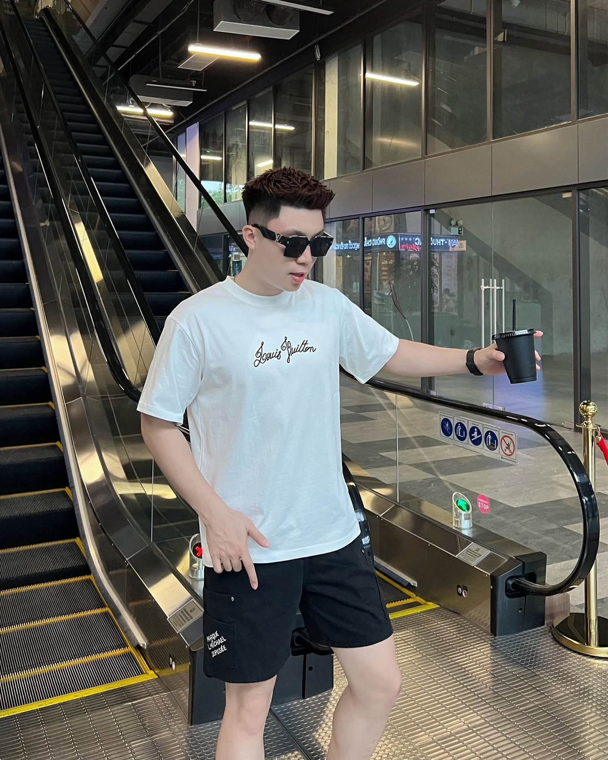 เสื้อยืด 001